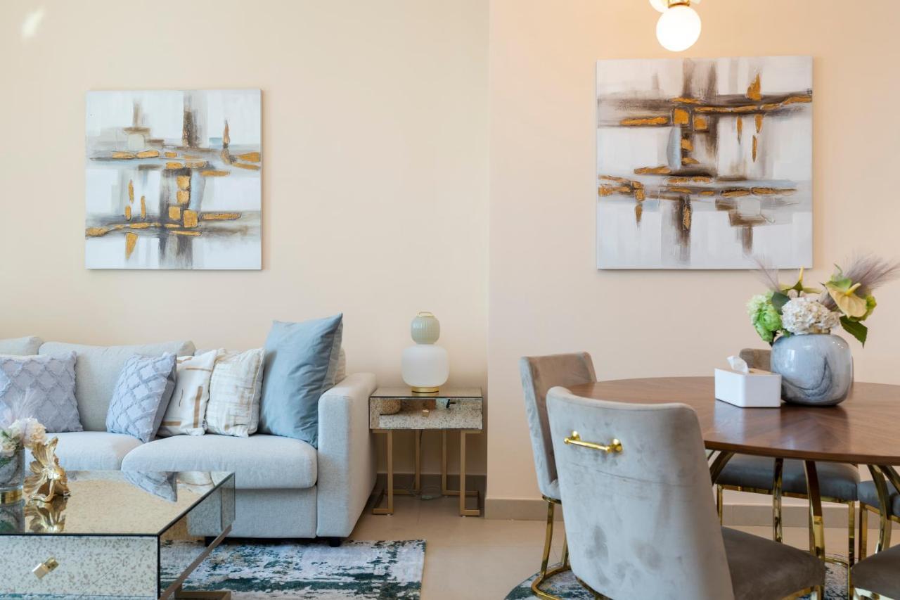 Prestige Living 1Br With Full Burj Khalifa View By Auberge Dubai Exteriör bild