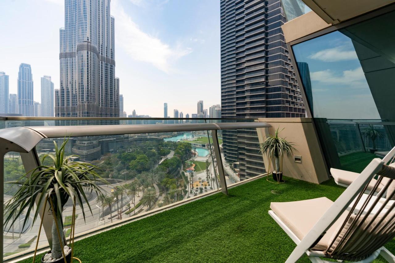 Prestige Living 1Br With Full Burj Khalifa View By Auberge Dubai Exteriör bild